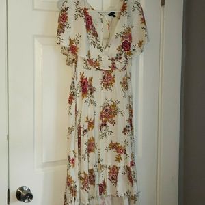 Torrid Floral flowy dress size 1